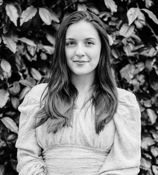 Ximena portrait headshot